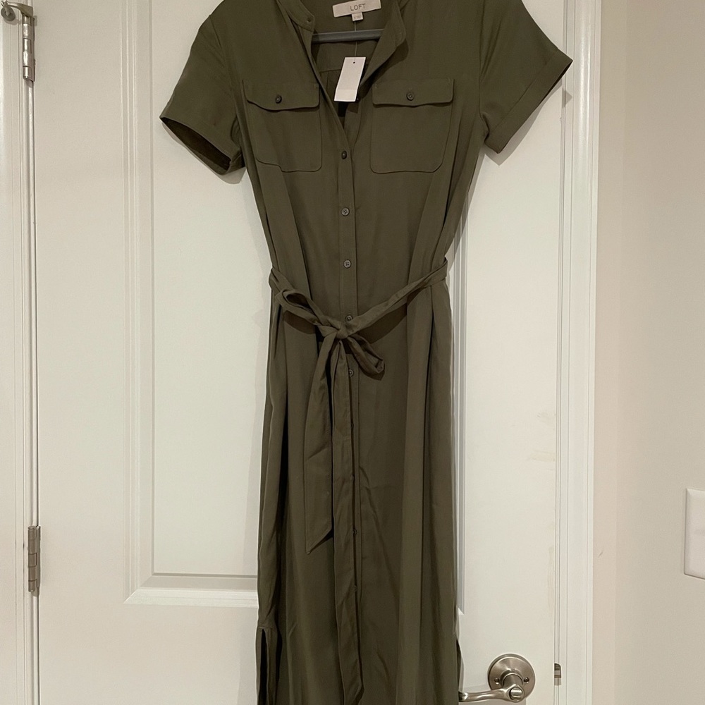 Loft green midi dress. New with tags. Size 0.